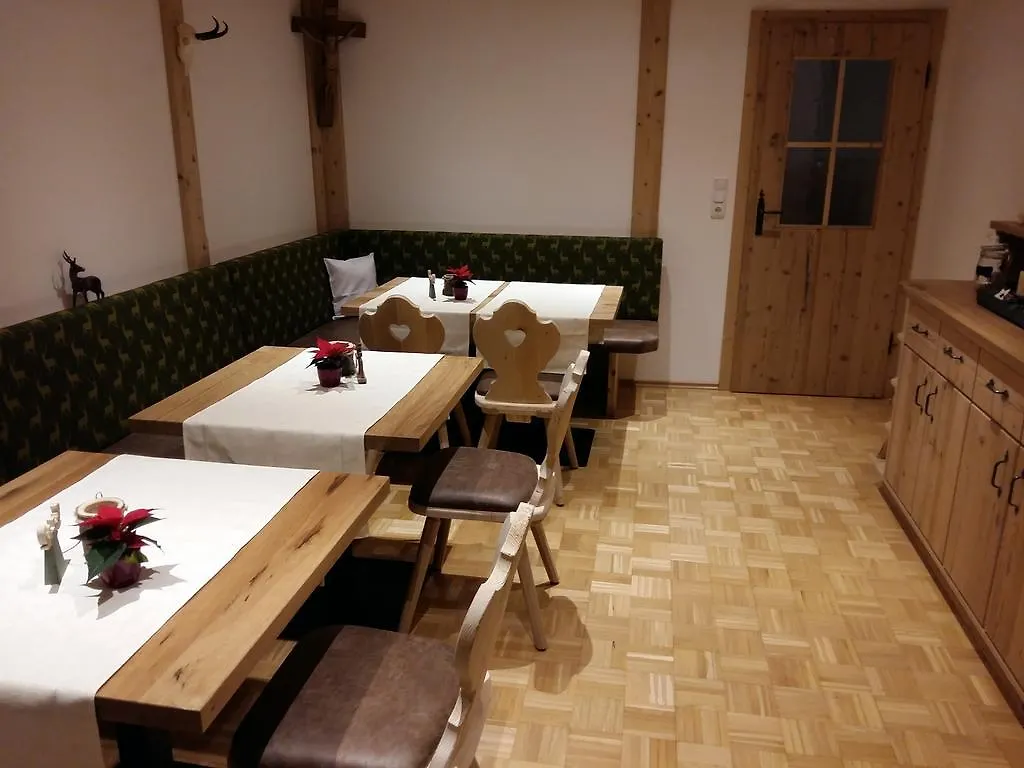 Gaestehaus Poeppl Unterwössen Penzion